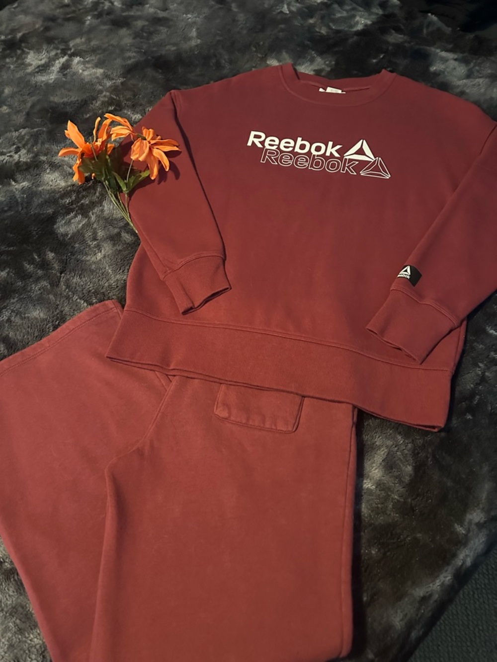 Reebok Burgundy Crewneck Sweatshirt and Joggers Set